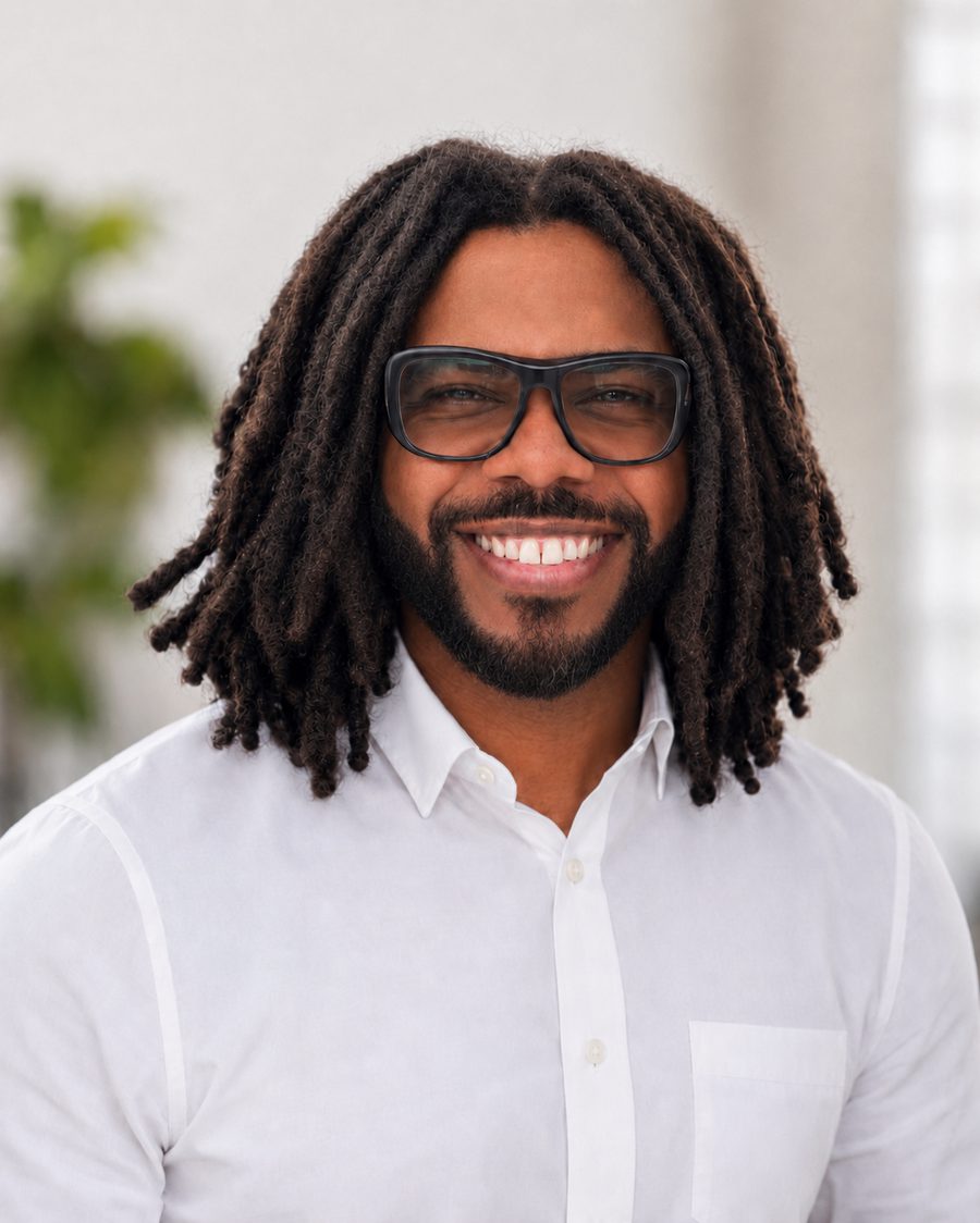Portrait of Ryan Dennis